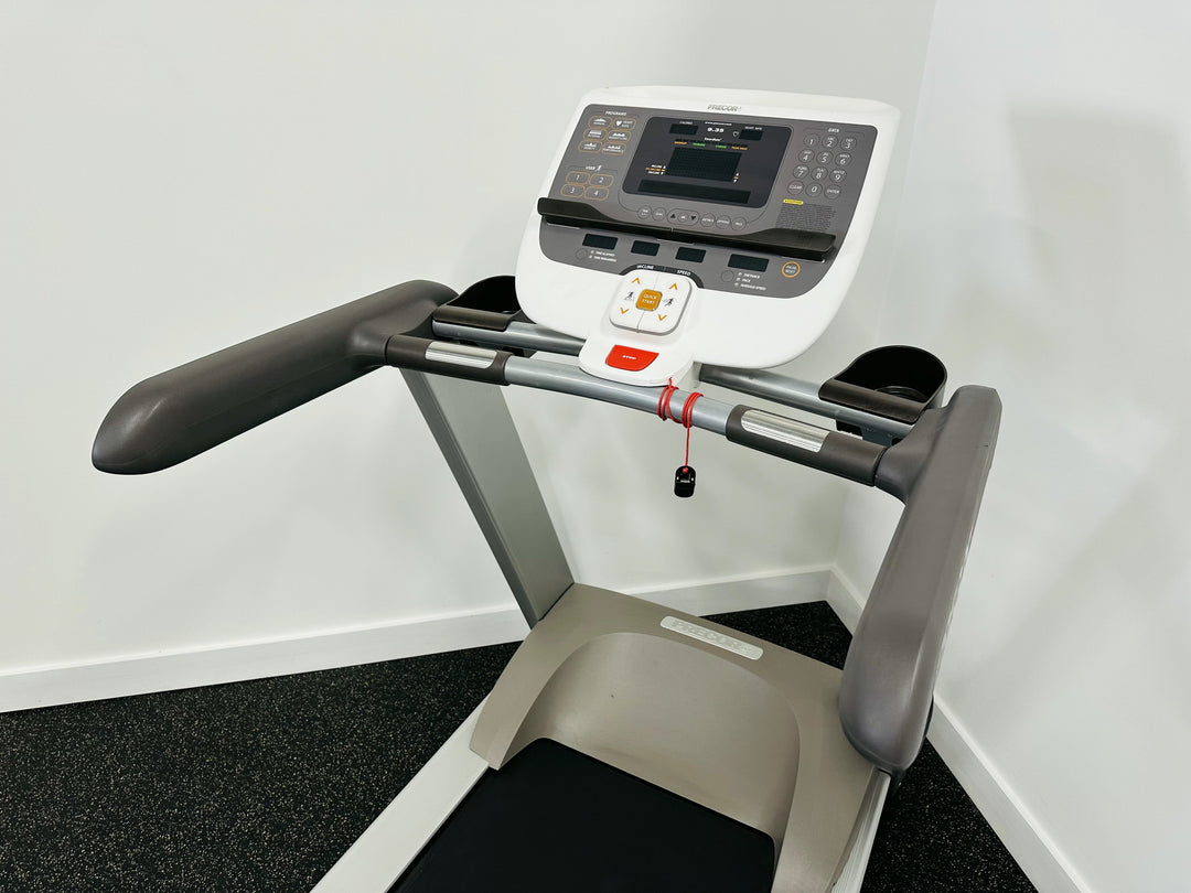 Precor 9.35 Treadmill