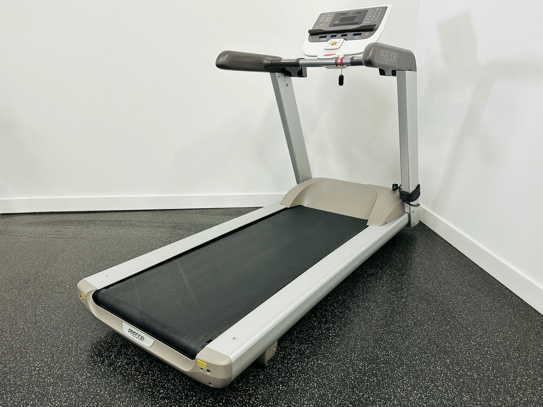Precor 9.35 Treadmill