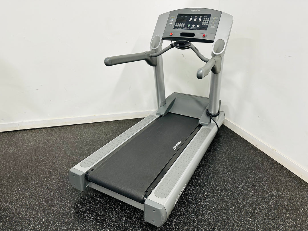 Life Fitness 95Ti Treadmill