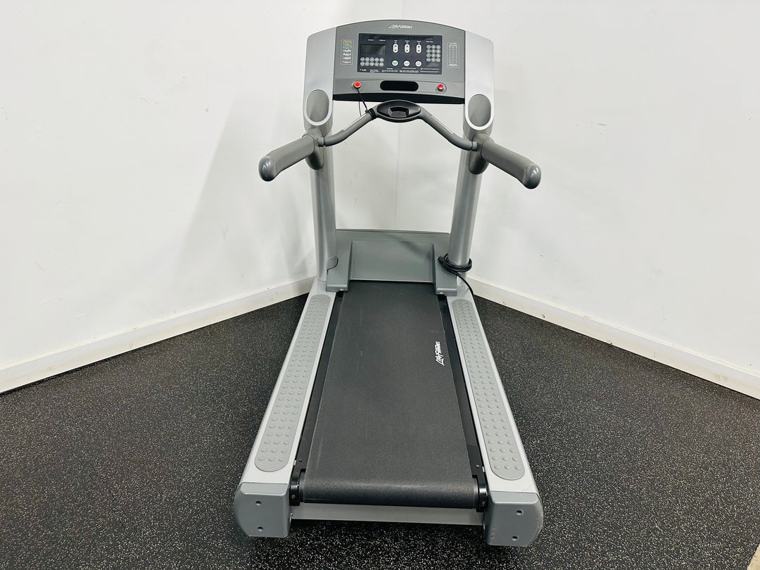 Life Fitness 95Ti Treadmill