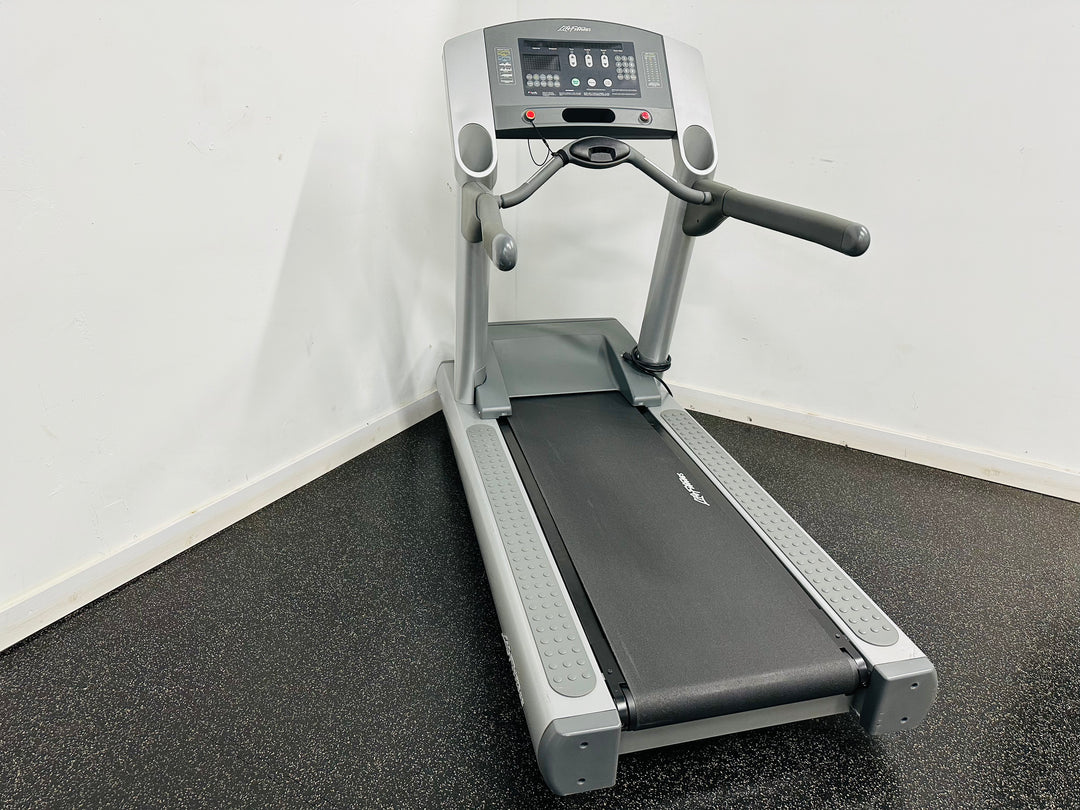 Life Fitness 95Ti Treadmill