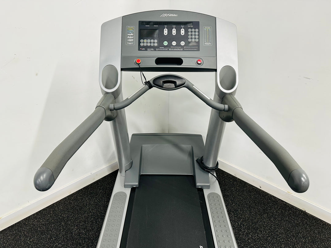 Life Fitness 95Ti Treadmill