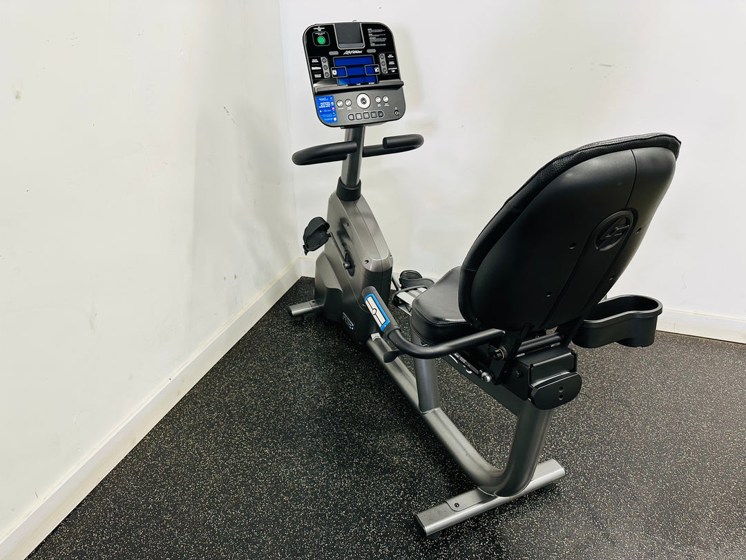 Life Fitness RS3 Recumbent Bike