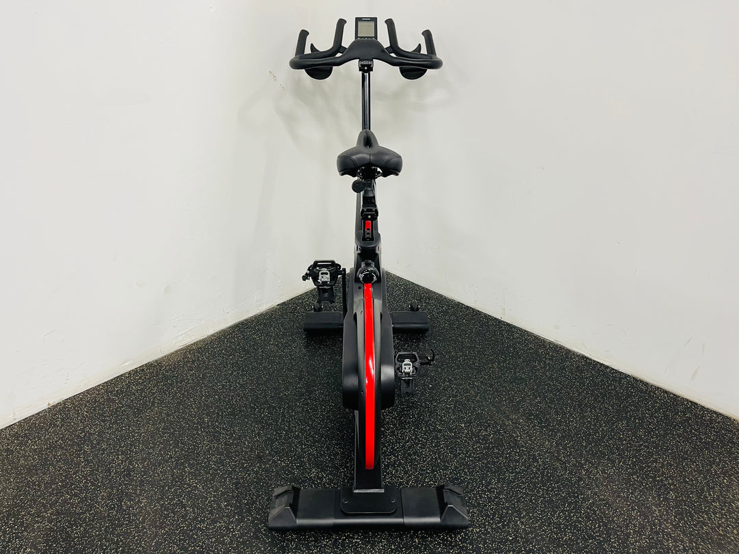 Life Fitness IC5 Spin Bike