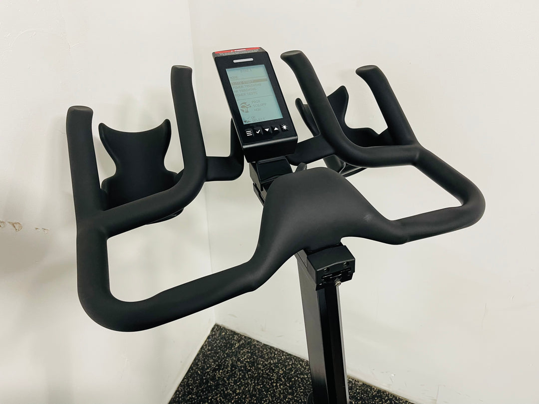 Life Fitness IC5 Spin Bike