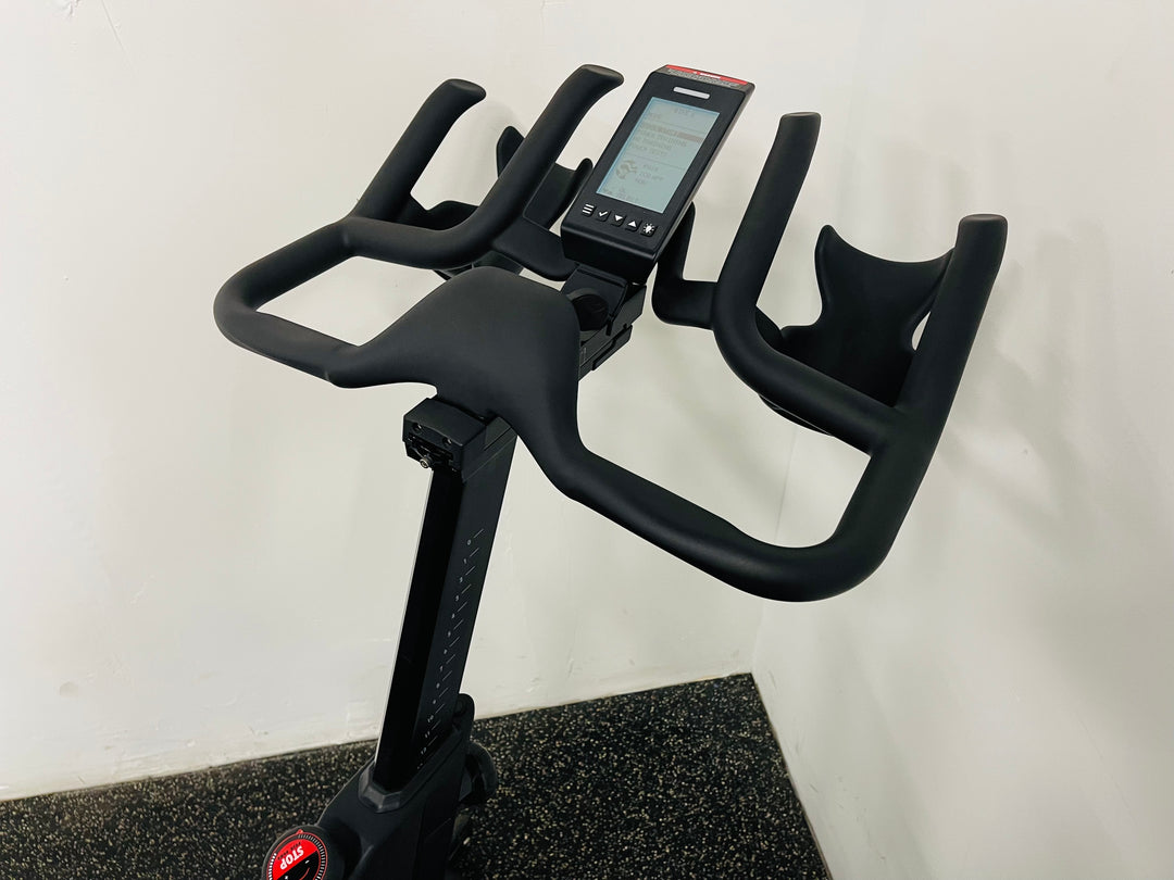 Life Fitness IC5 Spin Bike