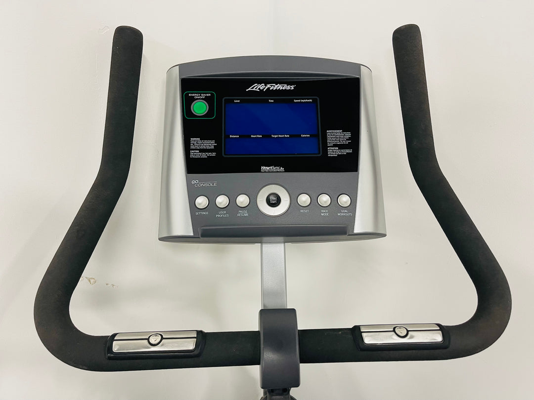 Life Fitness C1 Upright Bike