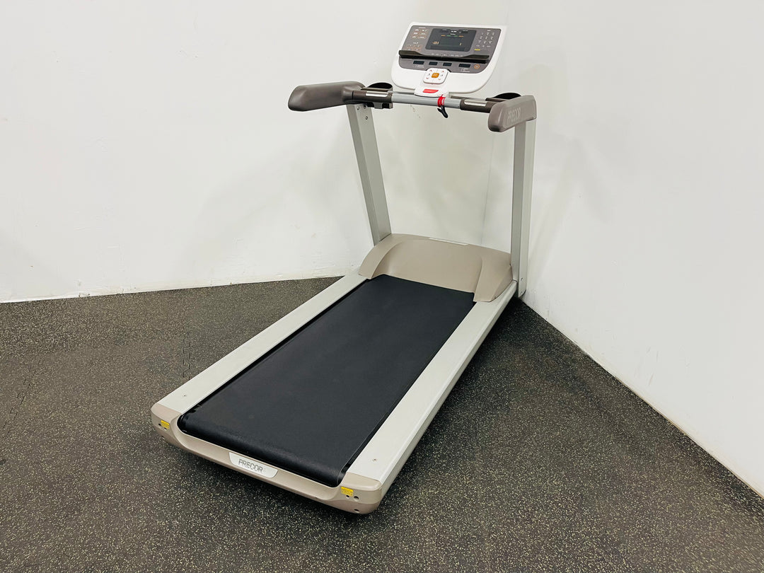 Precor 9.35 Treadmill