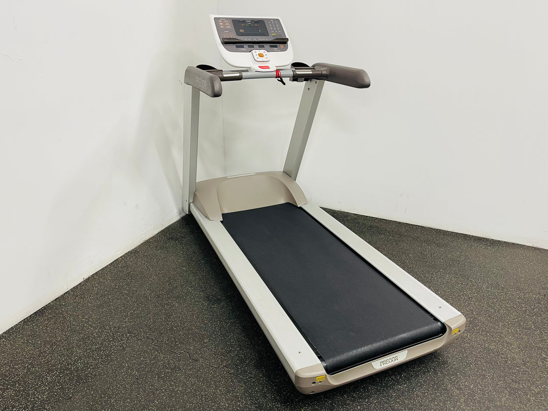 Precor 9.35 Treadmill