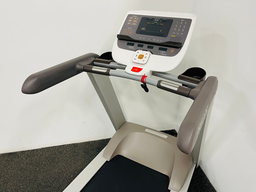 Precor 9.35 Treadmill