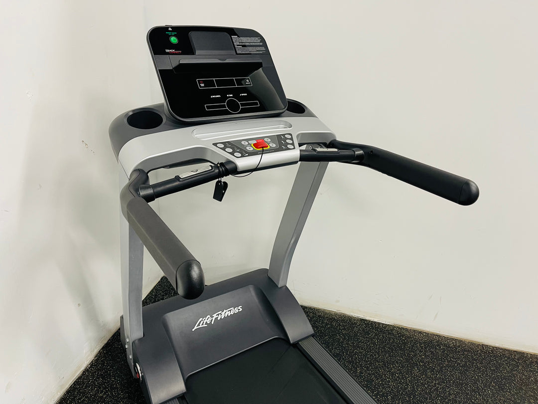 Life Fitness T3 Track Connect Treadmill