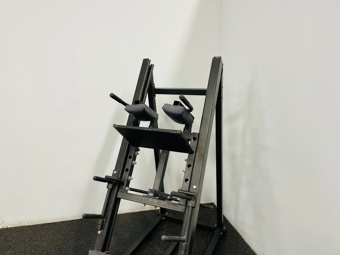 Leg Press/Hack Squat Machine