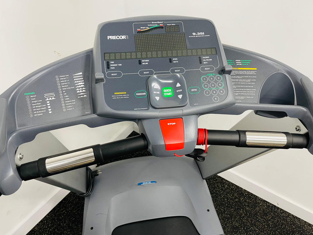 Precor 9.35i Treadmill