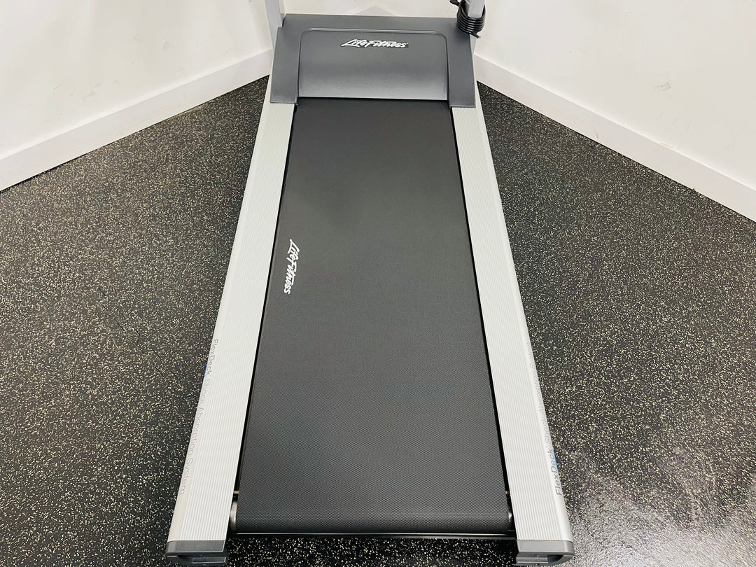 Life Fitness T5 Go Console Treadmill