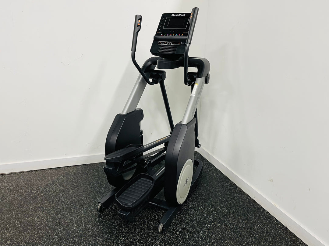 NordicTrack Strider fS7i Elliptical NordicTrack fS7i –