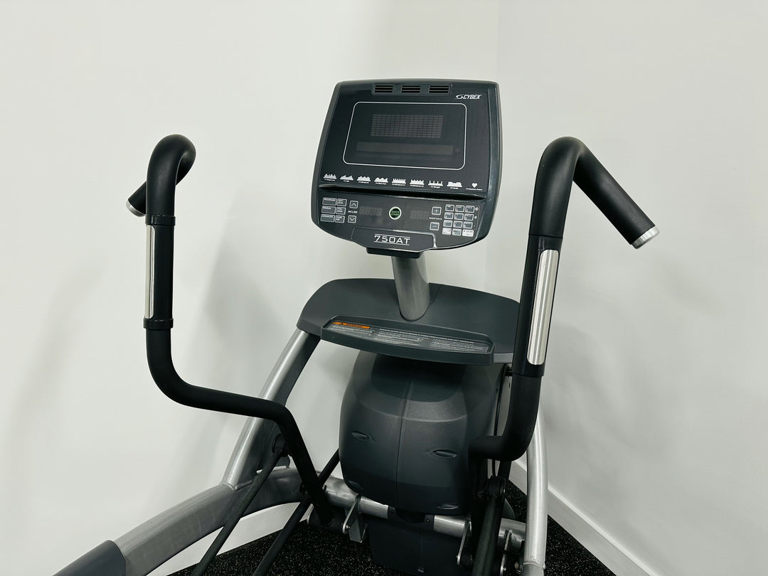 Cybex 750AT Arc Trainer