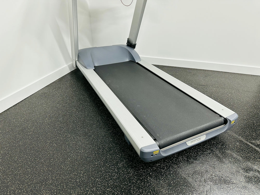 Precor 9.32i Treadmill