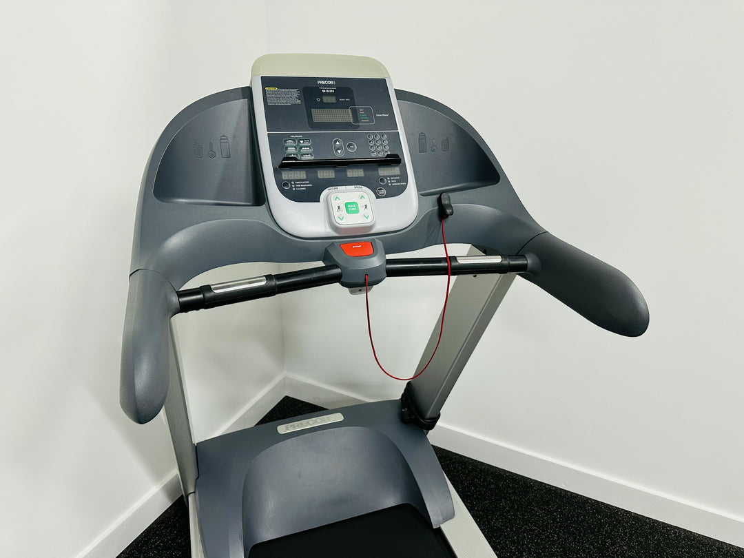 Precor 9.32i Treadmill