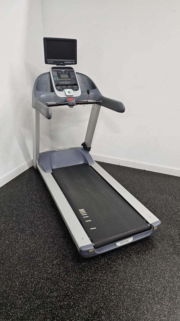 Precor 946i Treadmill