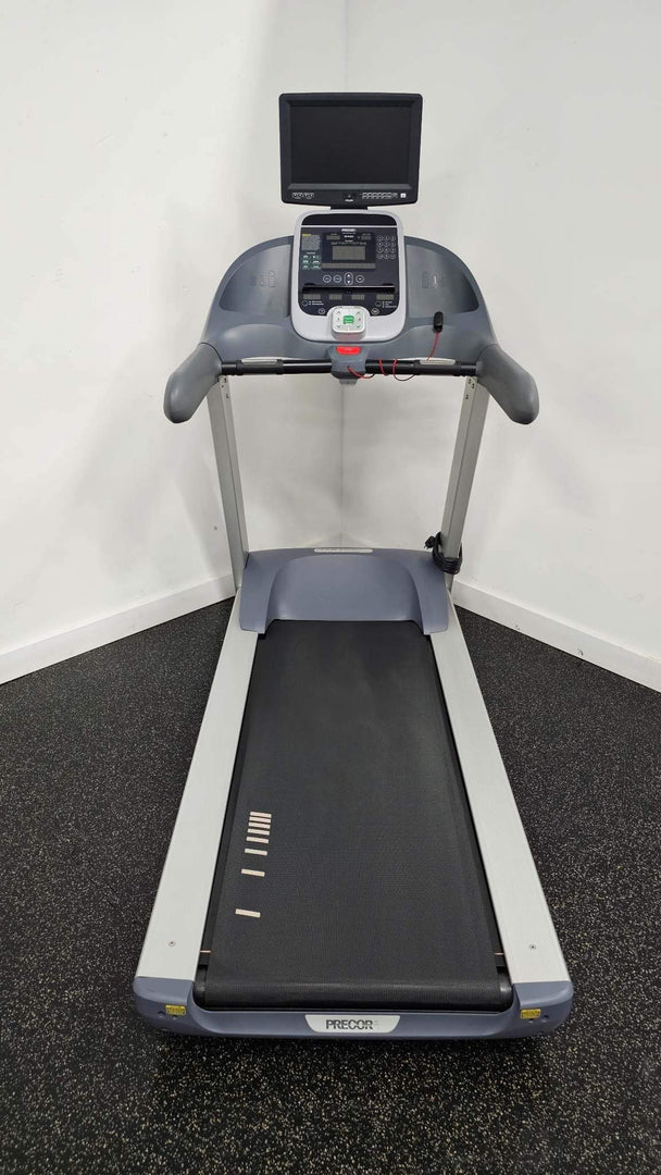 Precor 946i Treadmill