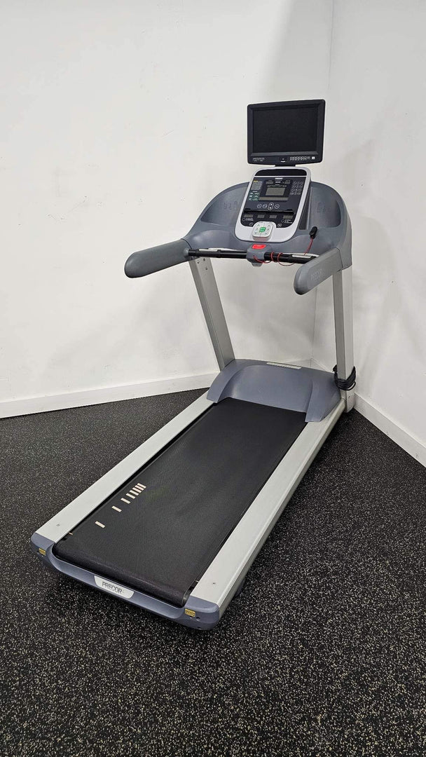 Precor 946i Treadmill