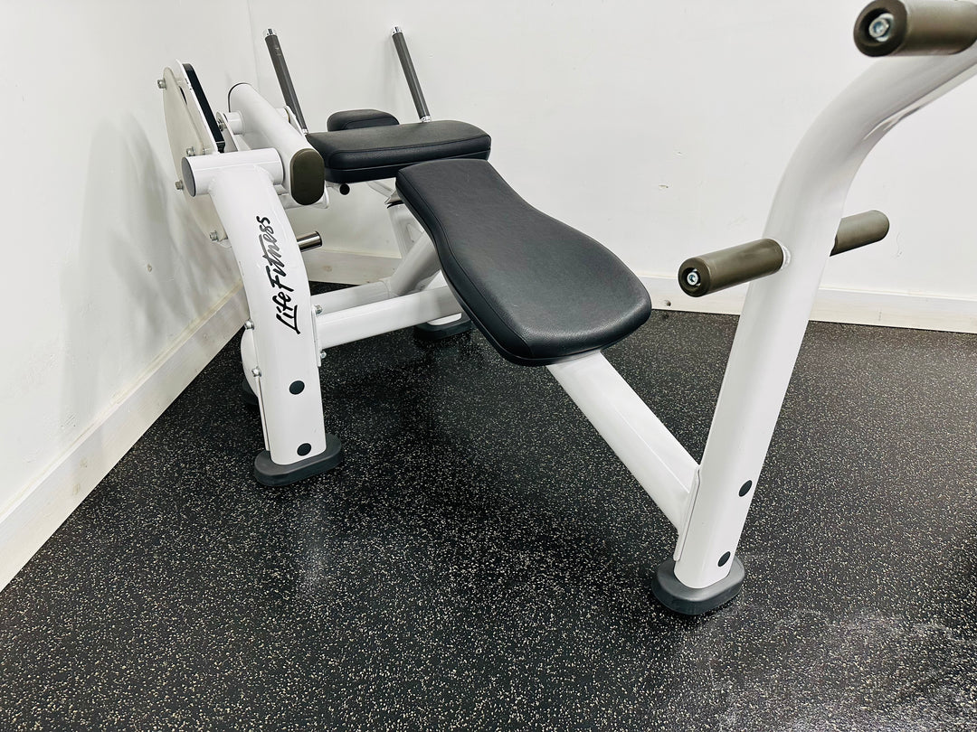 Life Fitness Signature Series Ab Crunch Bench