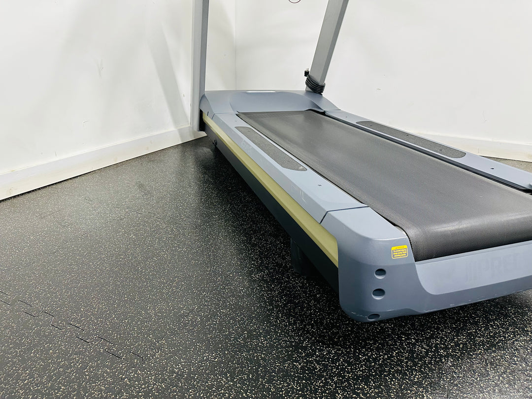 Precor 956i Treadmill