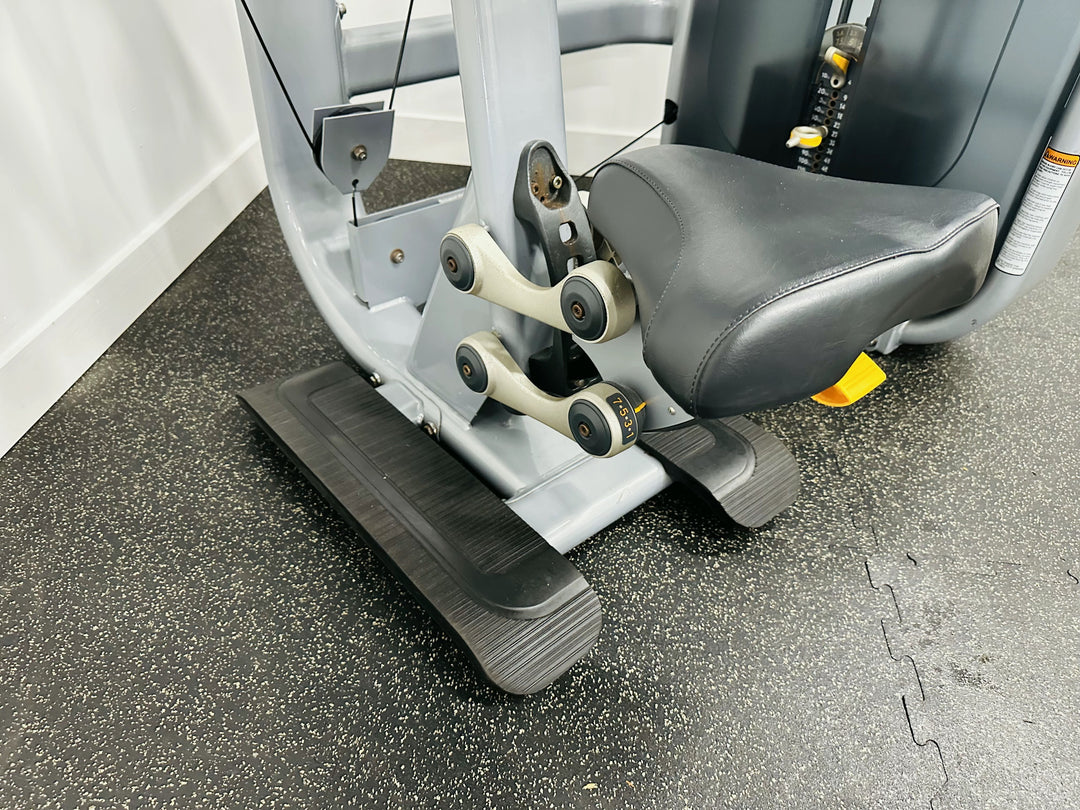Matrix Leg Rise Machines Matrix G7 Commercial Lateral Raise Machine for Shoulders