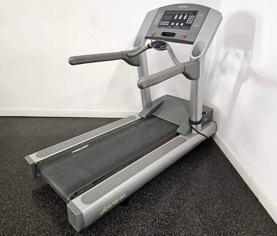 Life Fitness 95Ti Treadmill