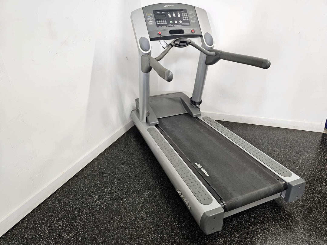 Life Fitness 95Ti Treadmill