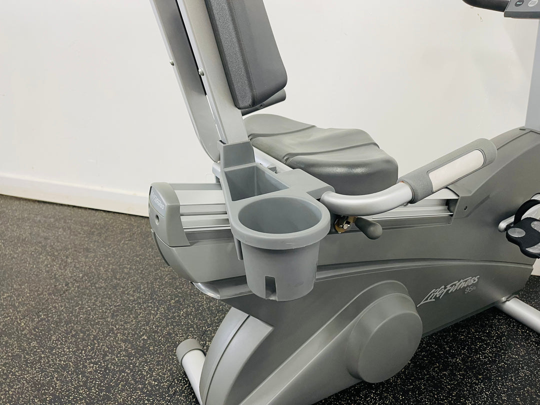 Life Fitness 95Ri Recumbent Bike