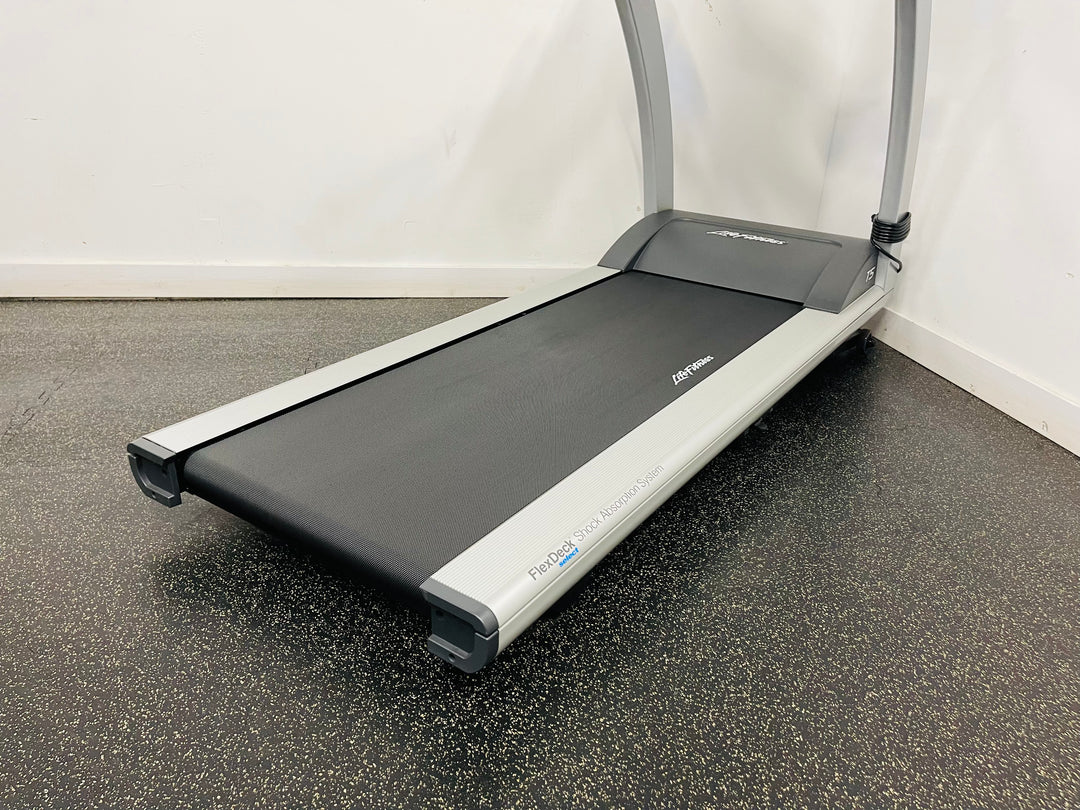 Life Fitness T5 Go Console Treadmill