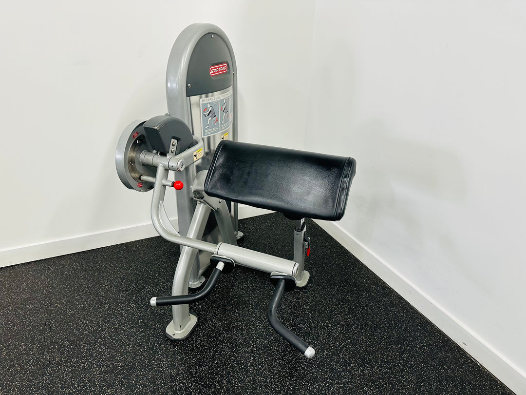 StarTrac Instinct Bicep Curl Machine