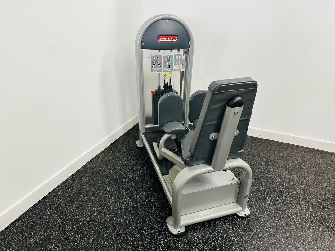 StarTrac Instinct Inner/Outer Thigh – Abductor – Adductor Machine