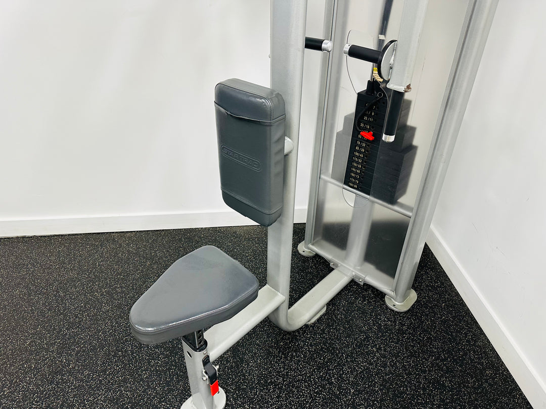 StarTrac Fly/Rear Deltoid Machine