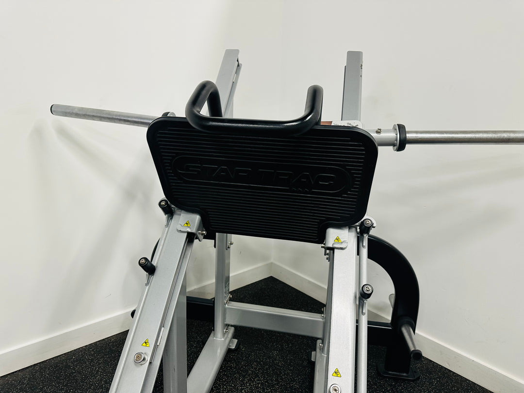 StarTrac Plate Loaded Leg Press Machine