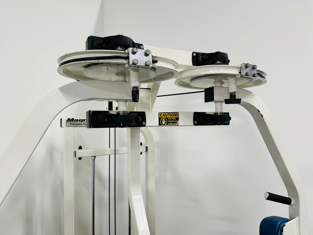 Magnum Fitness Pec Fly / Rear Delt Machine