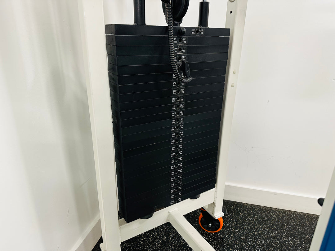 Magnum Fitness Pec Fly / Rear Delt Machine