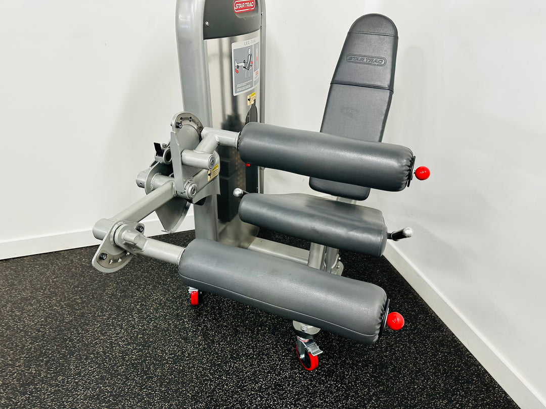 Star Trac Instinct Leg Curl Machine