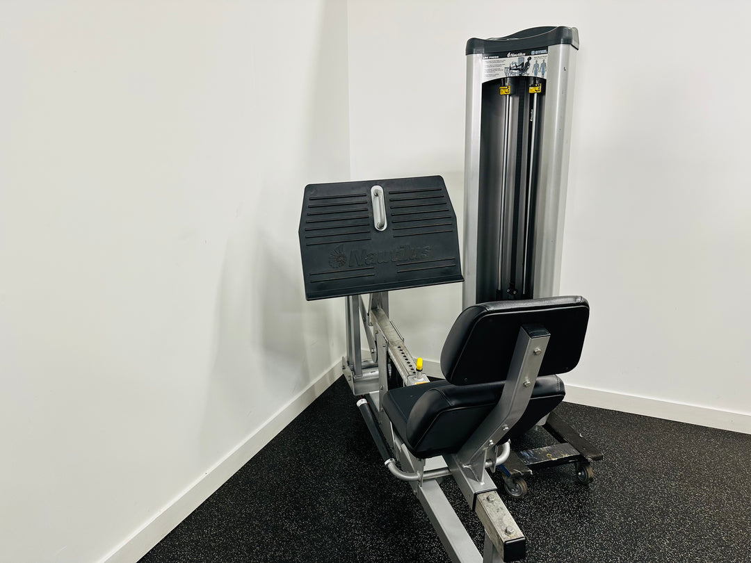 Nautilus Steel Leg Press